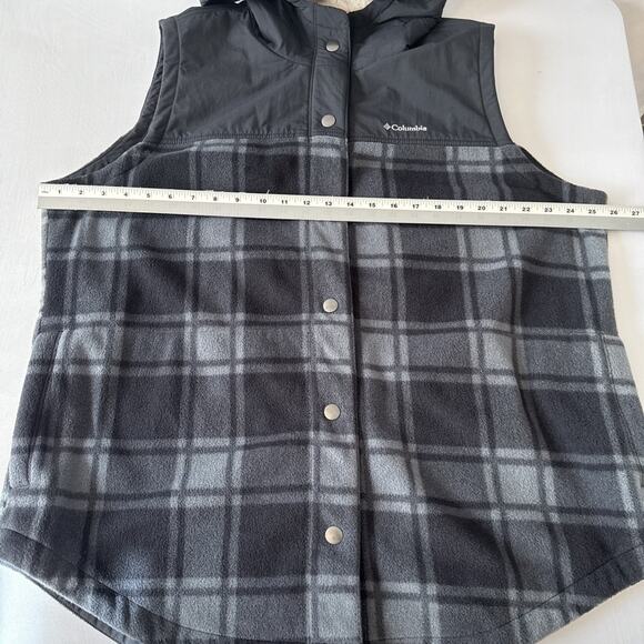 Columbia Benton Springs Women's 1X Outdoors Overlay Plaid Sherpa Hood Snap Vest - Picture 7 of 9